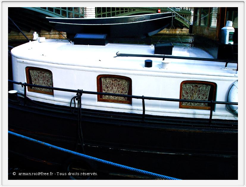 Péniche.